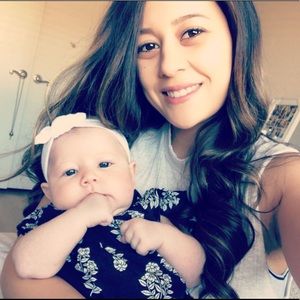 Meet your Posher, Dominique